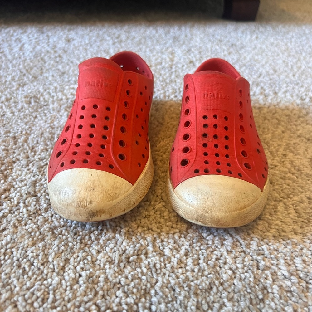 Native Jefferson’s red size 9